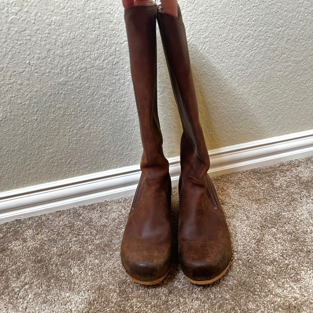 Dansko Brown Oiled Leather Tall Clog Boots Side Zip Wood Heel Size 38 7.5-8 - Picture 2 of 9